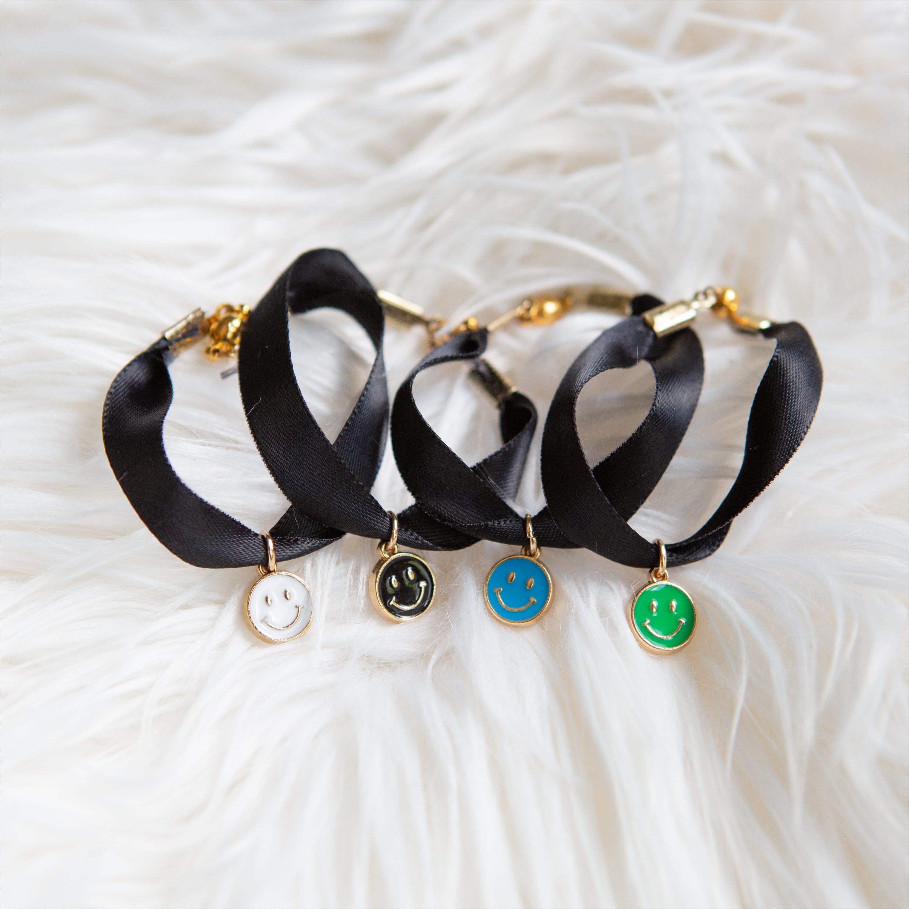 Smiley Face Choker